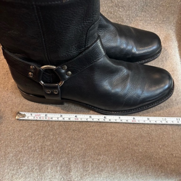 FRYE Sz 10B Harness Short Shaft Leather Boots With Zipper Back Closure - Picture 4 of 15